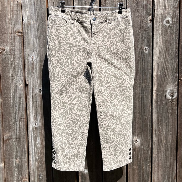 Christopher & Banks cropped pants size 4 - Picture 1 of 16